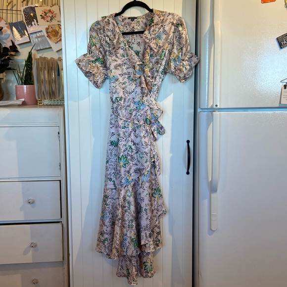 Buffalo David Bitton Dresses & Skirts - BUFFALO ruffled puff sleeve wrap around midi dress Large